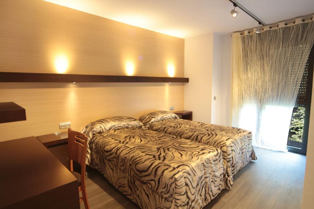 Hotel 9 Sant Antoni Ribes De Freser Quarto foto