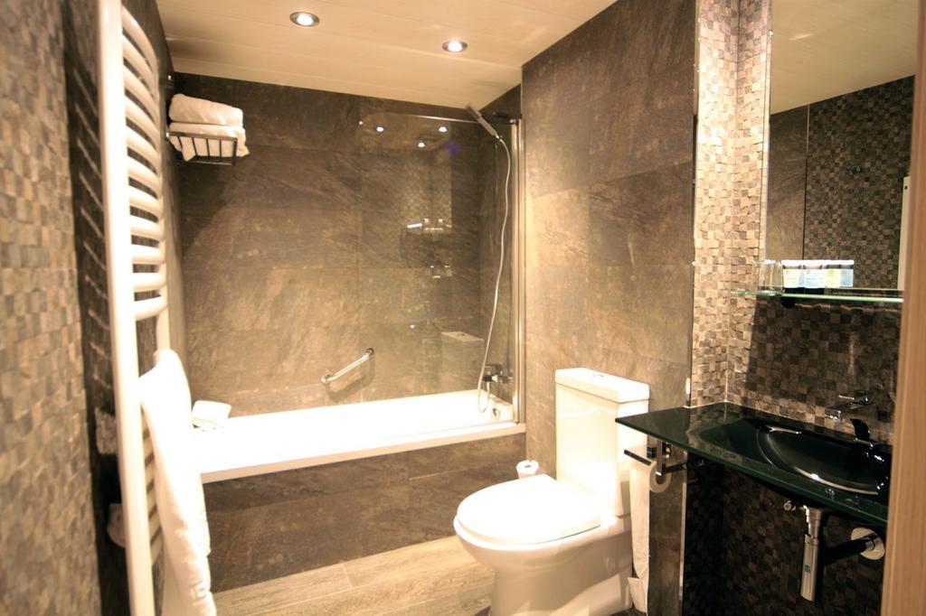 Hotel 9 Sant Antoni Ribes De Freser Quarto foto